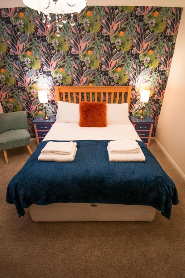 Royal George Hotel Great Easton  Eksteriør billede